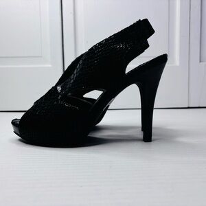 MODA SPANA Obsidian Black Faux Snakeskin Peep Toe Stiletto Heels Size 7.5